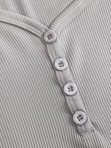 SHEIN Girlism Teen Girls V-Neck Button Knit Short Sleeve T-Shirt, Sweet Cute Minimalist Versatile Casual Daily Mid-Length Tee - Grey - View 3