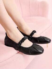 CUCCOO DOLLMOD Vintage French Niche Pointed Toe Criss-Cross Strap Flats, Comfortable Low Heel Retro Casual Shoes - Black - View 4