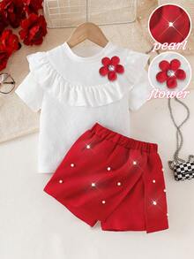 SHEIN Elladie kids 两件套女童休闲新款T恤套装，女童两件套，白色荷叶边领罗纹上衣配红色花朵胸针+红色珍珠装饰短裙套装，幼儿儿童优雅短袖上衣和高腰开衩短裙，适合派对、生日、休闲场合。女童衬衫，女童裙装，女童春季服装，女童套装，3-4岁女童每日穿搭，夏季服装……柔软连衣裙，魅力连衣裙，时尚正式连衣裙，基础款，度假风，派对装扮 - 彩色 - 查看 9