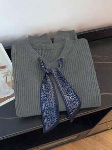 GlowEve CURVE Sweater Pullover Lengan Panjang Minimalis Leher V dengan Tali Pengikat Ukuran Besar - Dark Grey - View 1