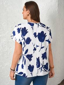 EMERY ROSE Plus Size Women Floral Print Button Design Short Sleeve Casual Blouse,Blue And White,Summer,Elegant,Everyday - Multicolor - View 3