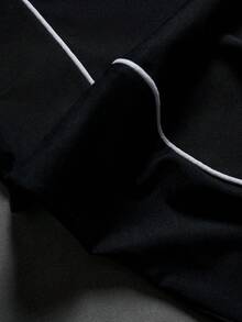 Manfinity Hypemode Men's Minimalist Printed Round Neck Short Sleeve T-Shirt - Black - View 3