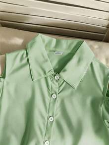 SHEIN Blusa de un solo pecho con hombros descubiertos, manga corta y decoración floral 3D de unicolor para niña preadolescente - Verde - Ver 3