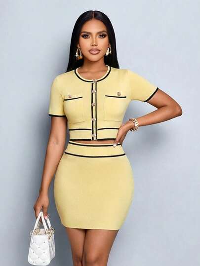 SOLERSUN 女士春夏时尚两件套毛衣套装：口袋纽扣短袖针织上衣，条纹简约修身针织裙，撞色滚边，适合日常休闲、工作和约会穿着。