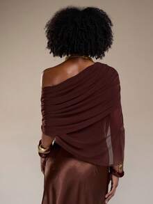 Normani 秋冬季纯色棕色/咖啡色露肩褶皱修身优雅连体衣，紧身优雅连体衣，垂褶上衣 - 棕色 - 查看 2