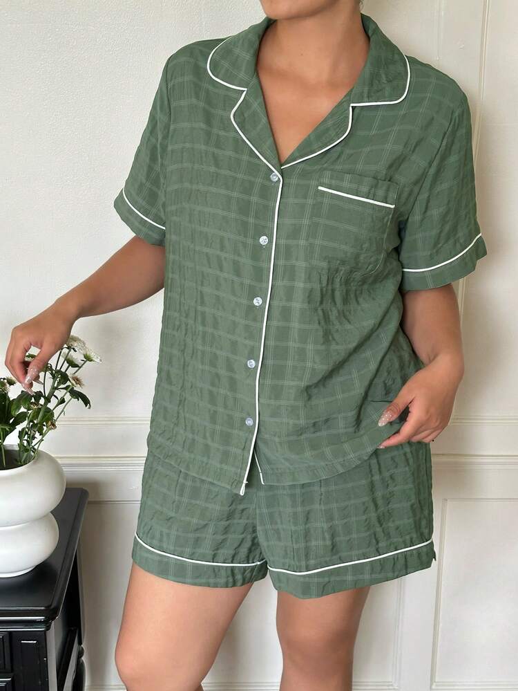 Dazy Plus Plus Size Women Plaid Lapel NeckShort Sleeve Single-Breasted Top And Shorts Pajama Set
