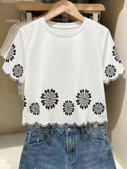 SHEIN Frenchy 大码女式印花短袖T恤，时尚休闲日常及约会穿着