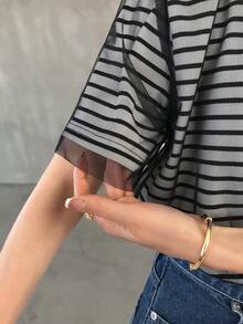 FRIFUL 女士春夏短袖条纹透视网纱面料休闲宽松百搭T恤 - 黑色 - 查看 8