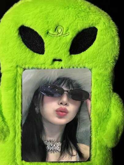 毛绒卡包挂件、蓬松照片卡包、公交卡包、身份证夹、信用卡保护套、文具、日韩偶像展示挂件、简约卡包、手机挂绳、彩色编织钥匙扣、手机挂绳、水瓶挂绳、学校用品、返校用品