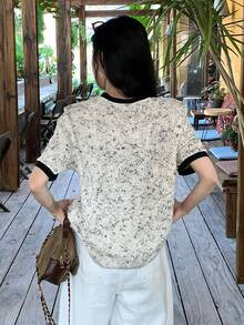 DAZY 女士圆领撞色滚边短袖休闲夏季T恤，纹理面料 - 米色 - 查看 2