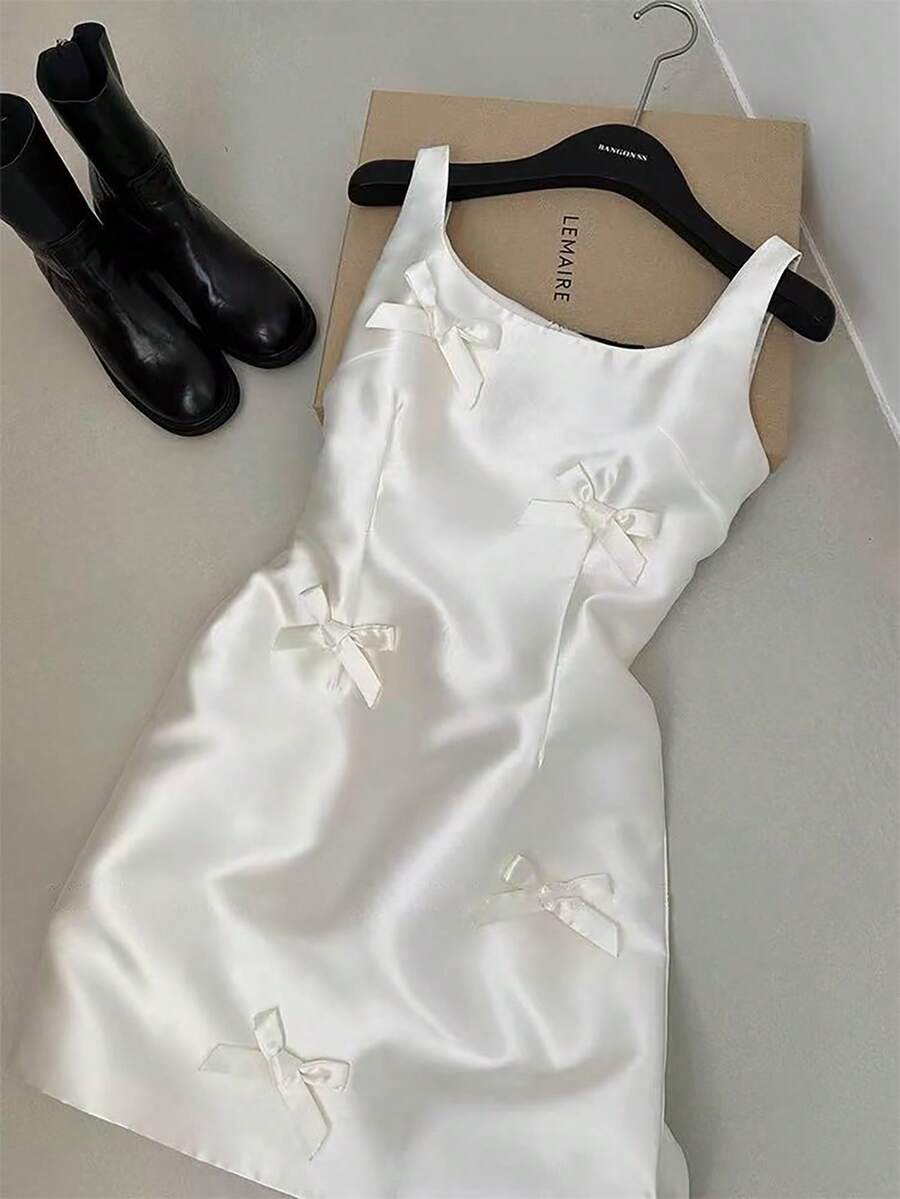 GlowEve Women's Square Neck Sleeveless Dress With Bow Design - White - View 1