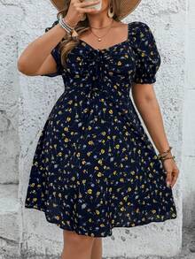 SHEIN VCAY Đầm maxi ngắn tay màu đen họa tiết hoa dành cho nữ cỡ lớn, cổ hình trái tim, dây rút phía trước. - Màu xanh hải quân - Xem 1