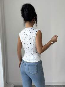 Selianne Women's Heart Print Single-Breasted Decorative Button Tank Top - White - View 2