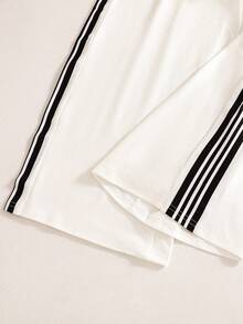 SHEIN Bộ đồ liền thân, tay ngắn, kiểu dáng thường ngày, in offset, thích hợp cho mùa xuân và mùa hè, bộ đồ đi làm mùa hè cho nữ tuổi teen, quần ống đứng thể thao và thoải mái, bộ hai mảnh tay ngắn nhẹ nhàng và dễ chịu. - trắng - Xem 8