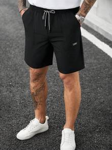 Manfinity CasualCool 男士黑色休闲抽绳腰短裤 - 黑色 - 查看 4