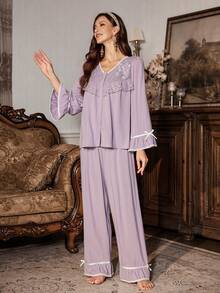 SHEIN 复古宫廷风刺绣蕾丝V领长袖睡衣套装（女款） - 淡紫色 - 查看 6
