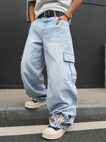 Manfinity EMRG 男士休闲街头风多口袋刺绣蓝色牛仔裤 - 淺色水洗藍 - 查看 3