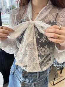 FRIFUL 女士系带蝴蝶结蕾丝拼接灯笼袖薄纱衬衫 - 白色 - 查看 8