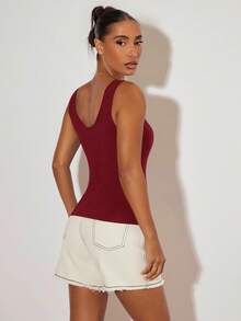 SHEIN BASICS 女士纯色圆领修身休闲背心 - 酒紅色 - 查看 3