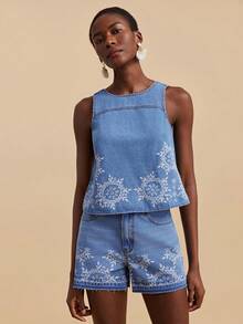 Travachic Women's Plant Pattern Pocket Loose Casual Denim Shorts - Light Wash - View 2