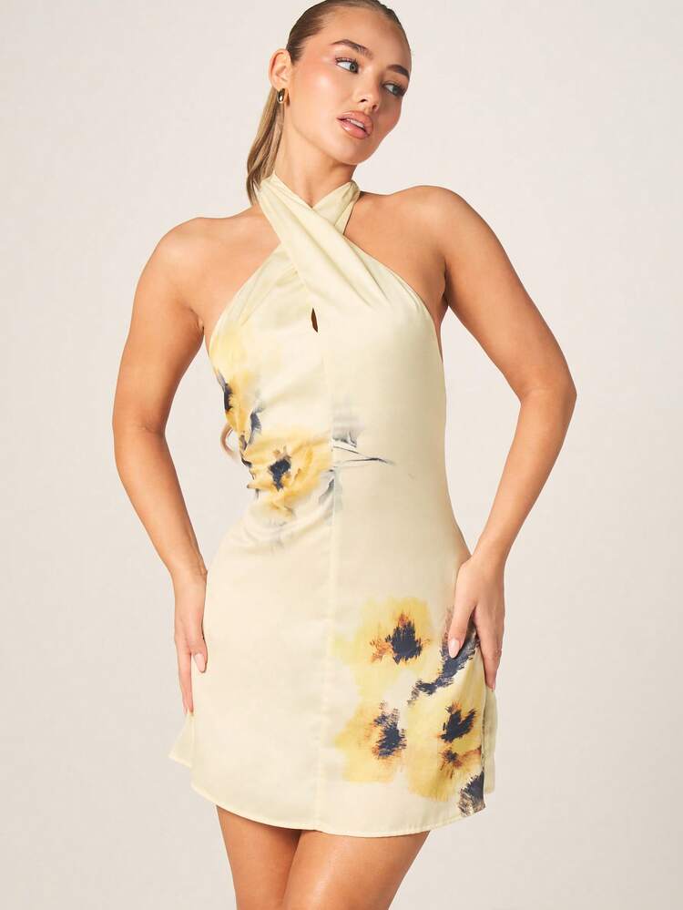 MISSGUIDED Floral Halterneck Mini Bodycon Dress With Cross Front Design And Open Back Detail For Summer Party Events