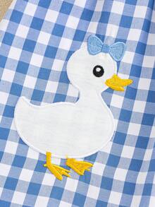 SHEIN Playful Pals 女婴夏季梭织连衣裙，蓝白格子公主裙，可爱小鸭刺绣无袖中长连衣裙，适合休闲、户外、派对等场合 - 藍色 - 查看 4