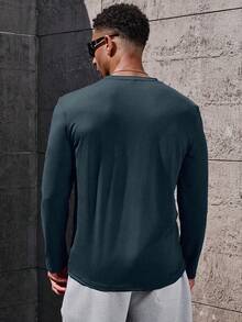 Manfinity Homme Camiseta de manga larga casual y versátil de cuello redondo de unicolor para hombres - Neblina azul - Ver 2