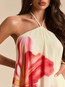 SHEIN BAE Đầm ngắn xòe xếp ly cổ yếm bằng chiffon in hoa đỏ trên nền vàng, đầm hoa, đầm đi biển, đầm gợi cảm. - Màu vàng - Xem 4