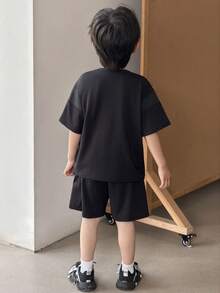 SHEIN Little Byeori Young Boys Casual Patchwork Striped Print Short Sleeve T-Shirt And Shorts Set - Black - View 2