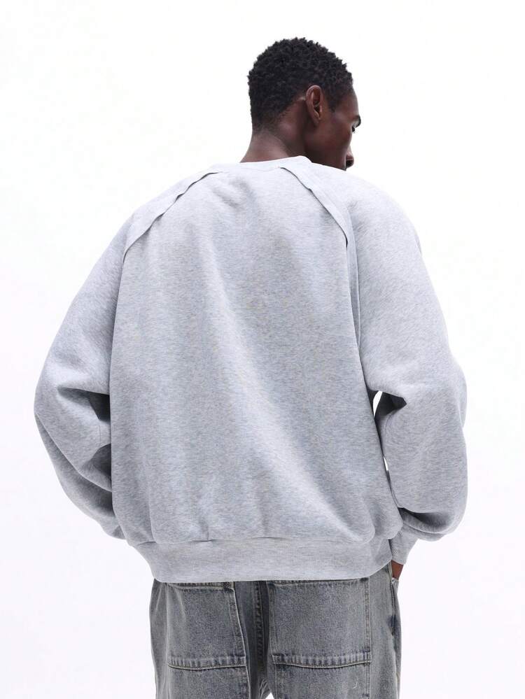 Sweatshirt mit Rundhalsausschnitt und Ziernähten