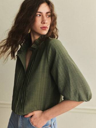 Écloséra French Retro V-Neck Ruffle Collar Lantern Sleeve Button-Up Blouse, Women Green Casual Vacation Shirt