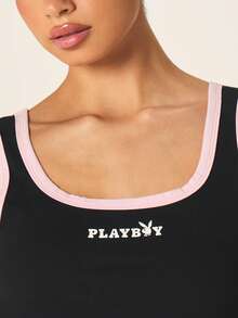 Missguided x Playboy Kontrastfarbige Bindung, quadratischer Ausschnitt, Träger-Top, geripptes ärmelloses Tanktop, Sommer Basis Layering Essentiell, Lässig Fitted Crop Stil - Schwarz - Übersicht 5