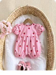 Newborn Baby Girl Casual Cute Summer Pink Plaid Strawberry Print Romper Strawberry Baby Clothes Baby Girl Strawberry Romper Pink Gingham Baby Dress Strawberry Baby Outfit Baby Sun Hat Strawberry - Pink - View 8
