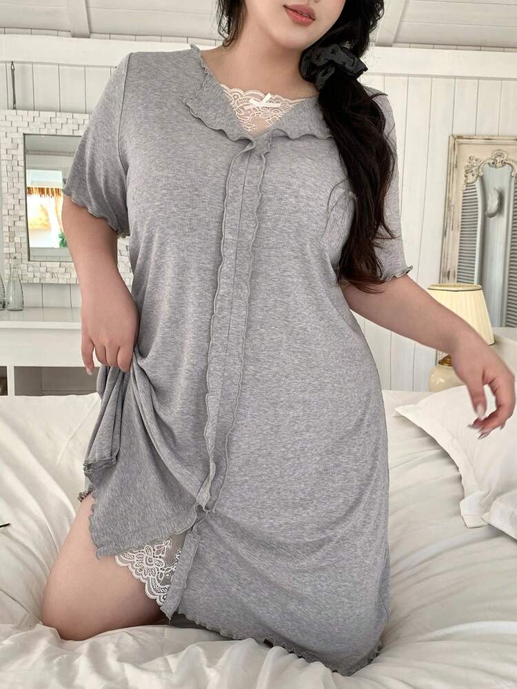 Dazy Plus Plus Size Solid Color Minimalist Short Sleeve Nightgown