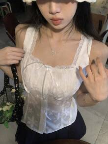 DAZY 春夏时尚白色拼接系带抹胸上衣，纹理面料蕾丝拼接，性感音乐节、情人节、休闲海滩度假必备，修身腰部吊带背心 - 白色 - 查看 4
