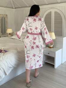 Dazy Plus Plus Size Women Floral Print Trim Tie Waist Loose Robe - Pink - View 2