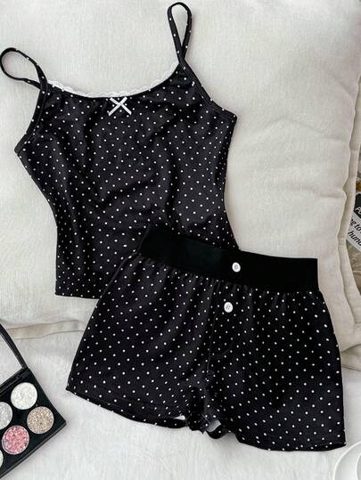 Conjunto de camiseta y pantalones cortos a juego con lunares blancos y ribete de encaje para niñas preadolescentes, apropiado para primavera y verano, San Valentín, ropa de estar en casa, estilo "clean girl"