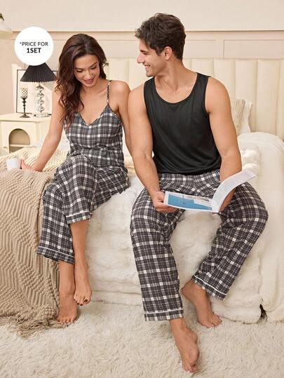 SHEIN Conjunto de ropa de dormir casual para hombre con camiseta de tirantes de unicolor y pantalón de pijama a cuadros