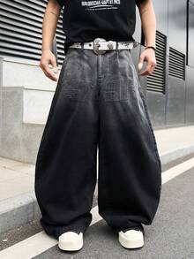 Manfinity EMRG Men's Street Fashion Casual 3D Embossed Curved Knife Black Denim Jeans - Black - View 1