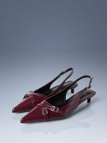 CUCCOO GRLICON 酒红色漆皮尖头金属双扣猫跟女鞋，鞋面为空。 - 酒紅色 - 查看 1