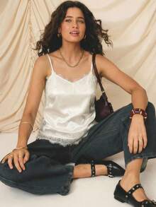 Aralina 优雅米色缎面蕾丝边细肩带修身时尚度假女式吊带背心蕾丝吊带衫可爱外出上衣缎面上衣白色上衣节日 - 白色 - 查看 7