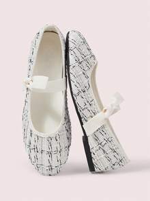 CUCCOO DOLLMOD Low Vamp Square Toe Mary Jane Shoes Women's Spring And Summer New Retro With Bow Dating Commuter Ballet Shoes Flat Bottom Women's Fashion Versatile Shoes - Off-white - View 1