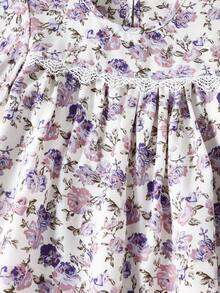 SHEIN 女童碎花图案圆领荷叶袖休闲连衣裙 - 淡紫色 - 查看 7