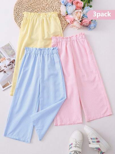 Souflis Souflis Pantalones a rayas para niñas pequeñas, paquete de 3. Confeccionados con una tela a rayas cómoda, estos pantalones presentan un exquisito patrón de finas rayas en azul claro, amarillo y rosa. La cintura elástica facilita el vestido, mientras que el material suave es perfecto para el juego diario y las salidas casuales. Cómodos y adorables, son un artículo esencial ideal para los talla grande pequeños este verano.