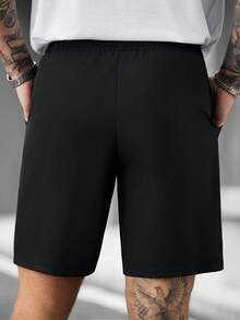 Manfinity CasualCool 男士黑色休闲抽绳腰短裤 - 黑色 - 查看 2