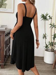 Cheriluna Maternity Maternity Solid Color Ruched Button Design Camisole Nursing Dress - Black - View 2