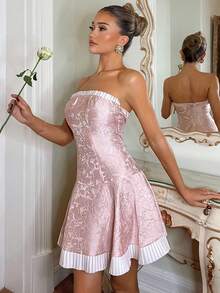 SHEIN Glamour Gramin 女士黑色天鹅绒拼接撞色褶皱连衣裙，简约迷人。无肩带大裙摆拉链迷你连衣裙，公主风优雅大方，适合约会派对和情人节等场合穿着，百搭单品。 - 粉色 - 查看 5