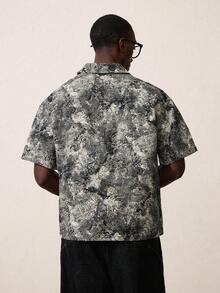 STYNVO Men's Minimalist Printed Short Sleeve Shirt - Grey - View 2