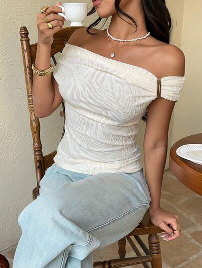 Serisse Women's Off Shoulder Textured T‑Shirt – Slim Fit Stretchy Summer Casual Top Women's Casual Vacation Textured Off Shoulder Tight T-Shirt, Summer