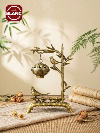 Madebyblanc 寓意吉祥的创意香炉，“步步高升”悬挂式香炉，“心想事成”方形香炉，“财源滚滚”骏马造型香炉，以及三足鼎式青铜色祭祀香炉，传统禅意冥想及家居装饰礼品，手工黄铜合金迷你祭坛香炉，适用于香薰、瑜伽及营造宁静氛围，优雅的桌面摆件，适用于办公室、书房及客厅。